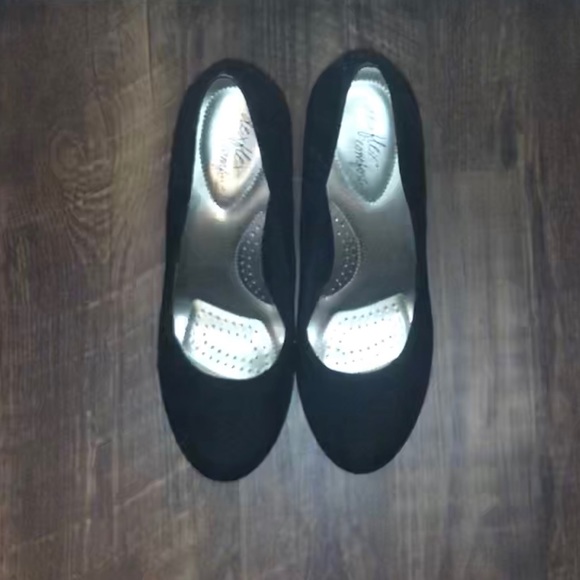 Black Suede Dress Shoes - Picture 2 of 3